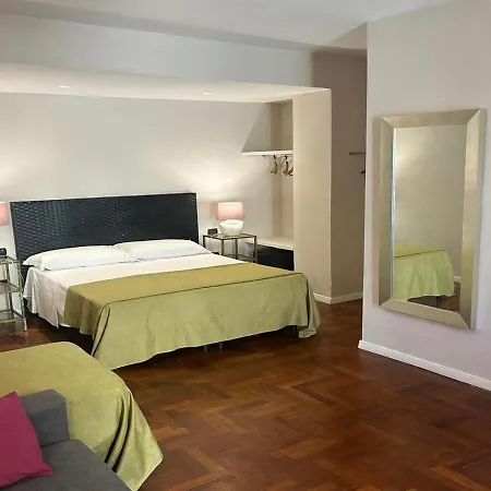 Manetti 4*